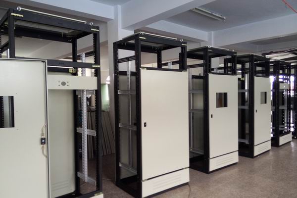 石狮控制箱-控制箱的合理布置方法